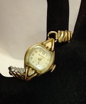 Vintage Buren ladies&#39; watch with stretch band  Dainty - does not wind - £23.98 GBP