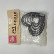 Wilton 6 Piece Heart Nesting Plastic Cookie Cutter Set, Stencil, Valentine, Love - £5.40 GBP