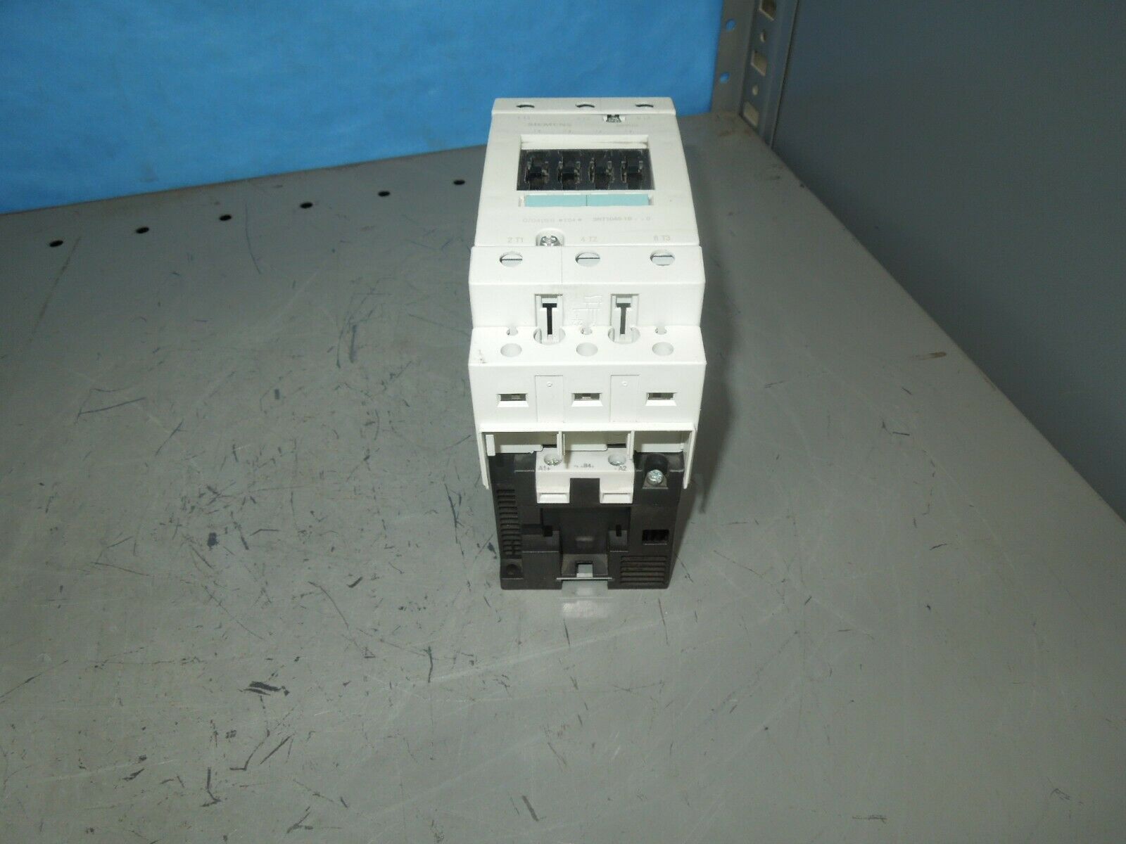 Siemens Sirius 3RT1045-1BB40 105-120A 600V Contactor 24V DC Coil Used - $100.00