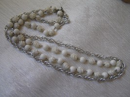 Vintage Sarah Cov Doublestrand SIlvertone Chain &amp; Carved White Plastic Bead Neck - £6.78 GBP