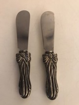 Lot of 2 Stainless Spreaders Bow Heavy Metal - $10.77