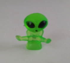 Vtg Planet X Alien In My Pocket Neon Leap Frog Alien 1&quot; Vending Machine ... - $2.96