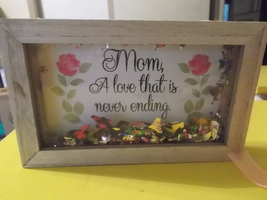 MOM,  A  LOVE  THAT  IS  NEVER  ENDING  SHADOW  BOX - $12.00