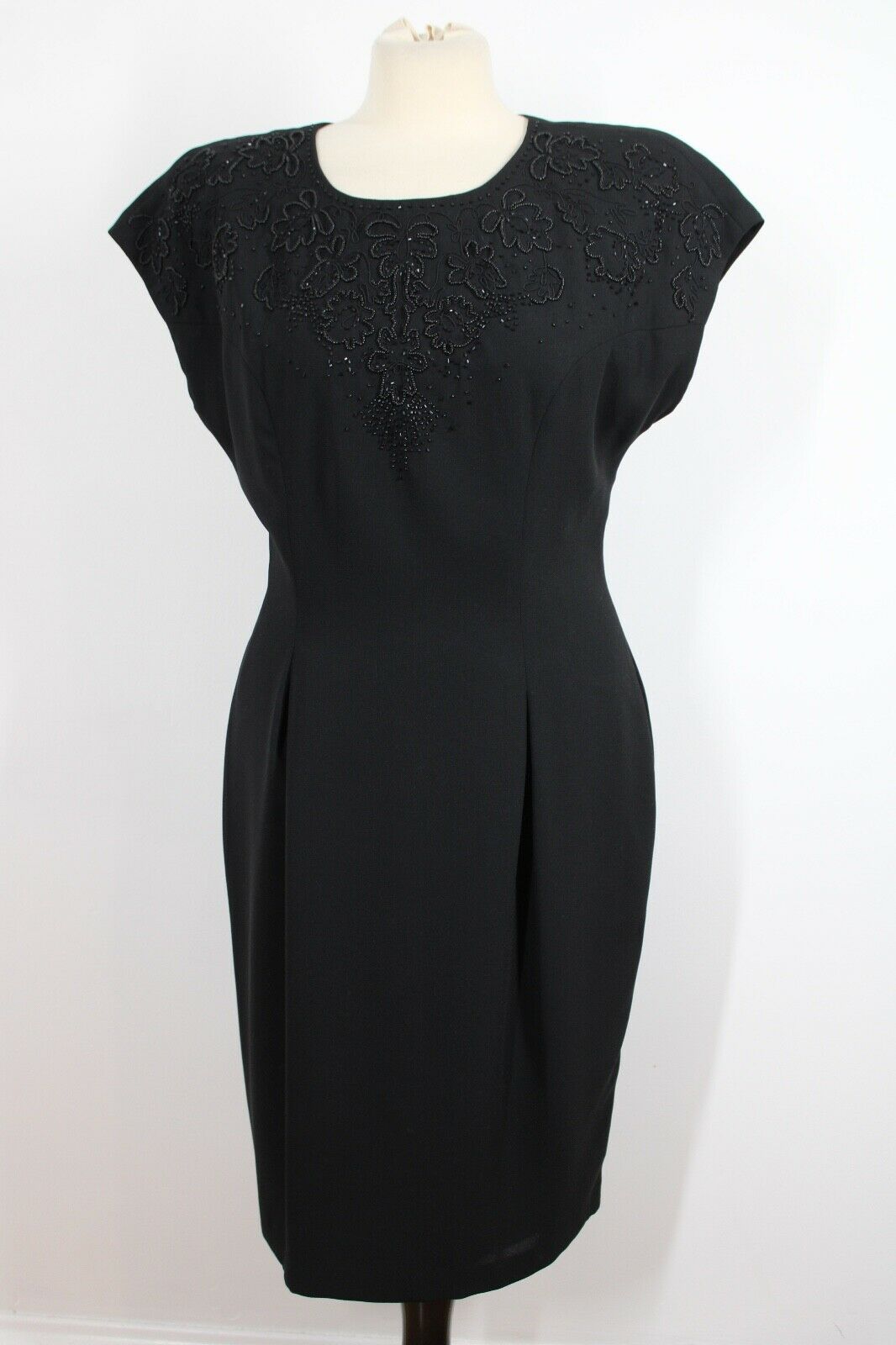 Primary image for Vtg MariAnna 10 Black Crepe Embroidered Beaded Formal Knee Length Sheath Dress