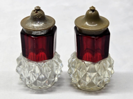 Vintage Ruby &amp; Diamond Point Salt &amp; Pepper Shaker Set - Acrylic Bakelite - $198.51 MXN
