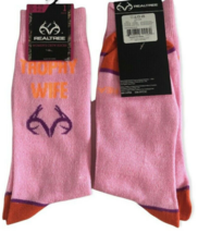 Realtree Women&#39;s Ladies Crew Socks Trophy Wife Pink Orange Sock Size 9-11 - £13.58 GBP