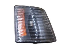 Passenger Corner/Park Light Below Headlamps Fits 97-98 GRAND CHEROKEE 30... - $408.54 MXN