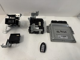 2006 INFINITI M35 ECU IGNITION KEY FOB SET BCM IPDM OEM - $4,555.07 MXN 2006 INFINITI M35 ECU IGNITION KEY FOB SET BCM IPDM OEM - $4,555.07 MXN