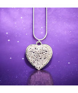 Intricate Silver Heart Pendant Necklace for Women | Elegant &amp; Timeless J... - €19,61 EUR+