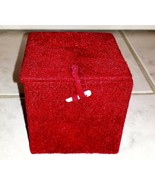Small Red Velvet Gift Decorative Box Trinket Box (New With Defects) - £6.31 GBP