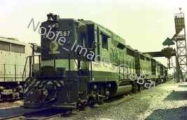 Southern Railway 2587 SD70 Diesel Locomotive Chicago Area 1 Color Negative 1970s - £4.09 GBP