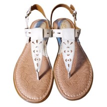 B.O.C. Born Comfort White T-Strap Cut-Out Design Strap Sandals Women&#39;s Sz 8M - £22.38 GBP
