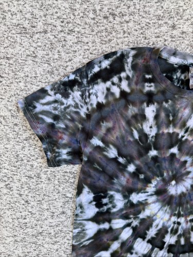 NEW Gilden Men’s Black Gray White Spiral Ice Tie Dye Short Sleeve Shirt SMALL Item image 3