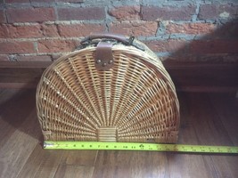 Vintage Wicker Fan Style Picnic Basket for 2 - £22.15 GBP