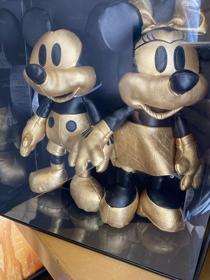 Set in Box 50th Disney World Parks Mickey and Minnie Gold Limited Releas... - $114.83