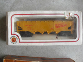 Vintage HO Scale Bachmann Union Pacific 42&#39; Offset Hopper Car NIB - $16.83