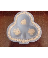 ESTATE FIND-Wedgwood Jasperware Shamrock Shape Ashtray/Dish - $146.16 MXN