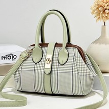  Casual Fashion  Printing Shoulder Slung Shell Bag Clip Bag - $42.00