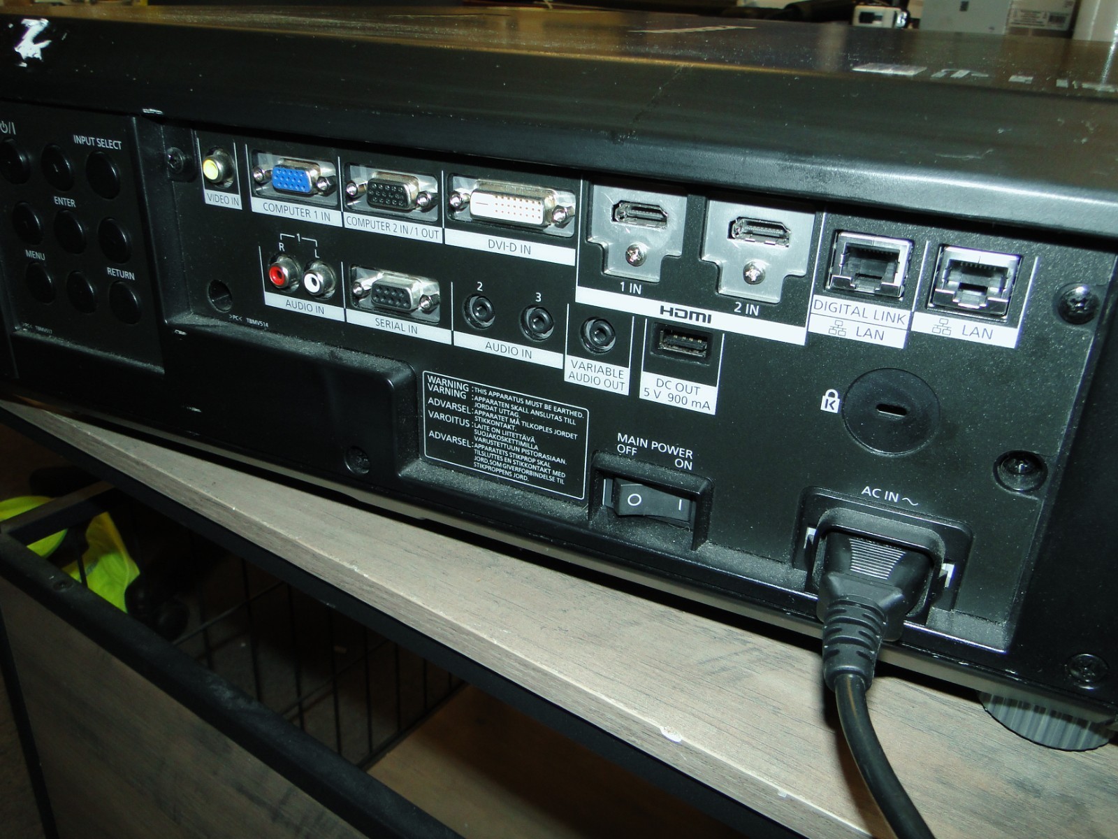 Panasonic DLP Projector PT-RZ570B 509 HOURS Item image 12