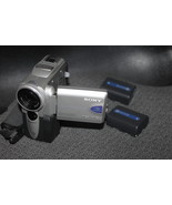 Sony DCR-PC101 Digital Video Camera MiniDV Camcorder no charger  - £61.98 GBP