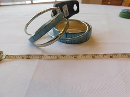 Lane Bryant Silver Tone Blue stackable bracelets Bangle M02706 NEW NOS NWT - £12.19 GBP