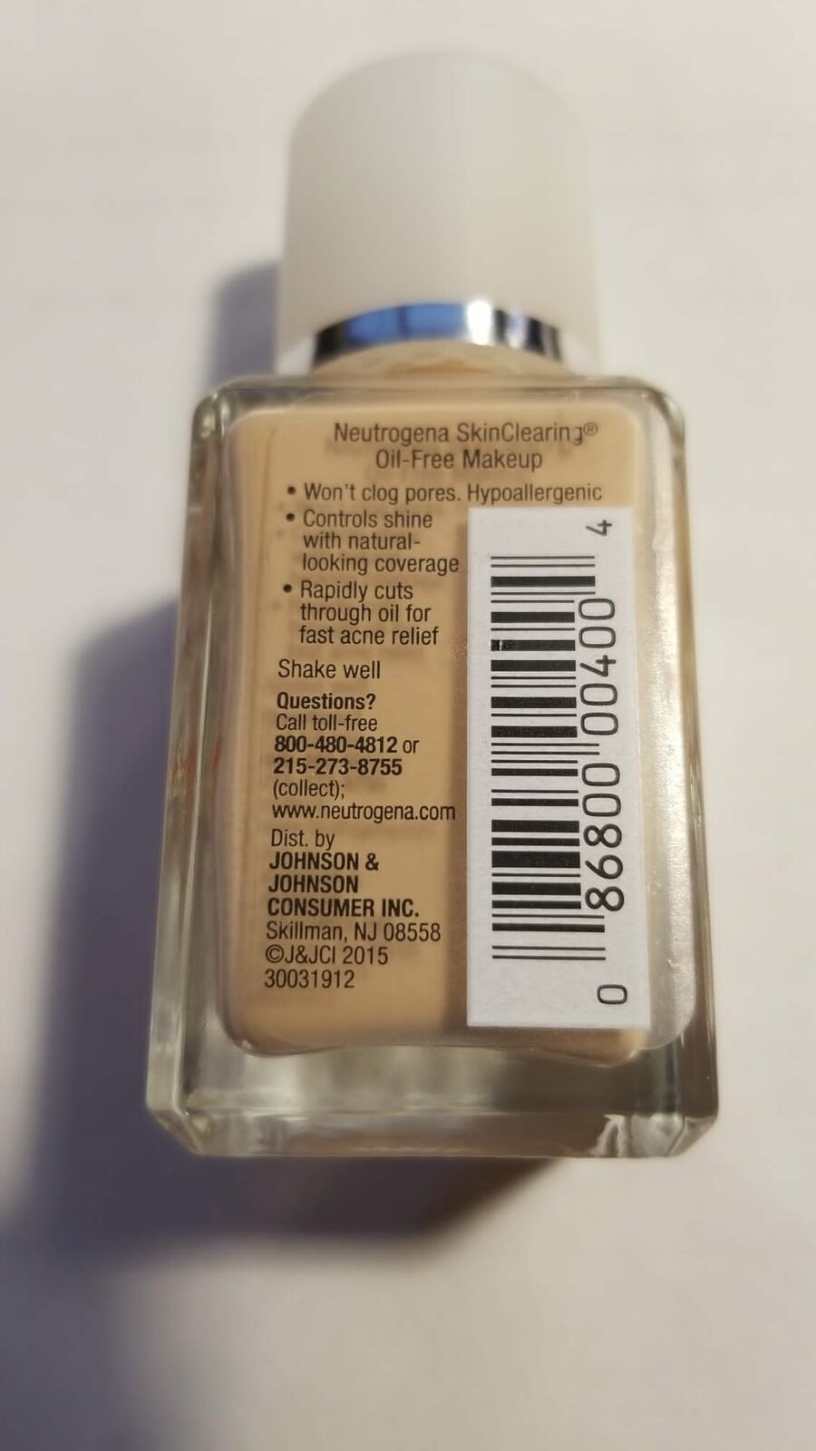 Neutrogena SkinClearing Oil-Free Liquid Makeup, Classic Ivory (LOC BK-20 (S-10) Item image 2