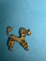 Vintage Small Art Deco Style Light Goldtone POODLE DOG Brooch Pin – 1 and 1/8th’ - £9.02 GBP