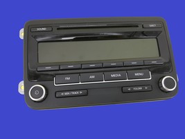 Volkswagen Radio 1K0035164D Delphi P/N 28352655 Stereo CD Player Black #U7535 - $24.85