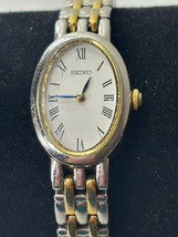 Seiko Watch Women Silver Gold Tone White Dial Oval 1n00-6n90 7&quot; *NEEDS BATTERY - £19.50 GBP