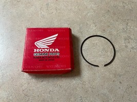 New Genuine OEM NOS Piston Ring STD Bore For The 1981 Only Honda CR80R C... - £13.54 GBP