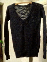 American Eagle Junior&#39;s Sweater Navy Knit Distressed Pullover XS/TP - $110.92 MXN