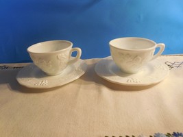 2 Indiana Colony Milk Glass Harvest (Grape &amp; Vine) 6 oz cups &amp; Saucers - £3.94 GBP