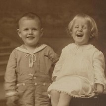 Cabinet Card Black &amp; White B&amp;W Photograph Laughing Young Children - £37.30 GBP