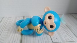 Fingerlings Interactive Hugs Boris Blue Interactive Talking Plush Baby Monkey - £4.66 GBP