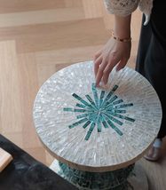 Luxury Shell Mosaic Garden Stool, Turquoise Green Mother of Pearl Cerami... - €427,18 EUR