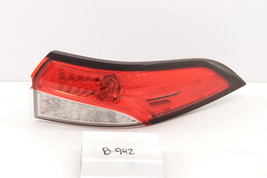 Genuine OEM Tail Light Lamp Taillight Toyota Corolla 2020-2022 Sedan RH chipped - $44.55