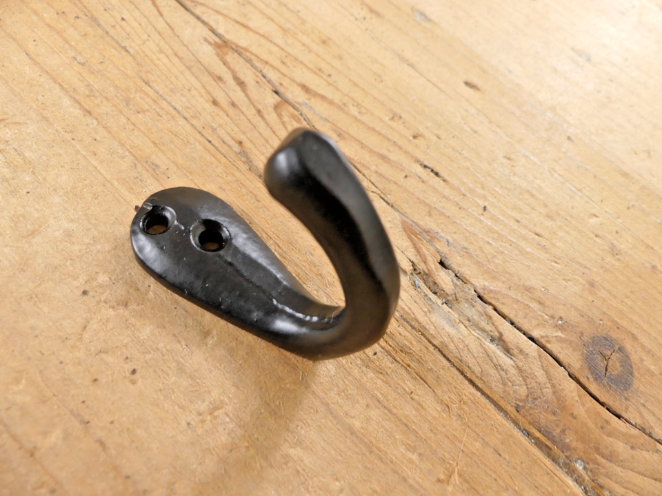 3 BLACK COAT HOOKS IRON CUP DOG LEASH HAT HOOK RESTORATION SMALL KITCHEN BATH Item image 6