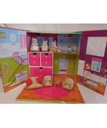 Calico Critters Carry and Play House Lot Dolls &amp;  Accessories Furniture ... - £17.90 GBP