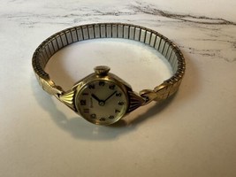  Vintage Bulova Women’s 10k Rolled Gold Wrist Watch 18mm - £61.32 GBP