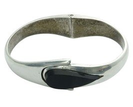 Vintage Mexican Silver Spring Hinged Bracelet with Cut Onyx - $118.80