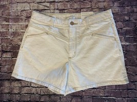 Universal Thread Vintage Ecru Midi Jeans Shorts Fitted Hip/Leg Size 4  NEW/NBU - £11.66 GBP