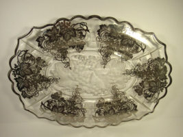 VINTAGE Silver Overlay Platter Grapes &amp; Leaves 13&quot; x 9&quot; Bright Silver No Damage. - £13.58 GBP