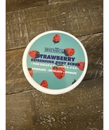 The SpaThecary Strawberry Refreshing Body Scrub - $239.84 MXN