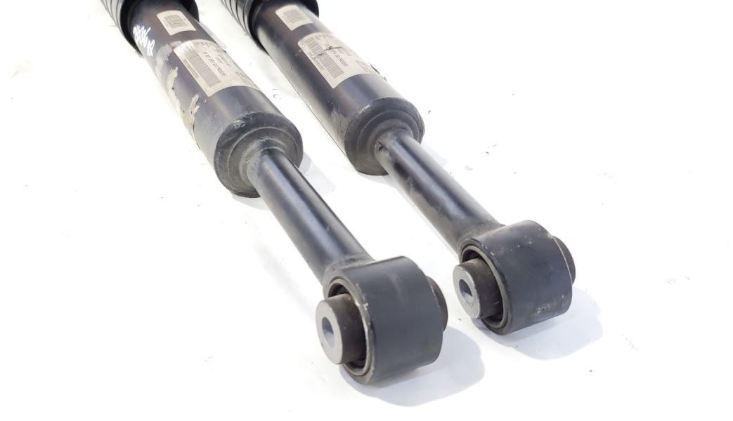 2018 Maserati Levante OEM Pair Rear Active Shocks Assembly  Item image 7