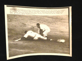 Vintage MLB Baseball Detroit vs Cleveland Action Photo B&amp;W Wire Svc Game Sports - £19.10 GBP