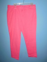 Ladies Old Navy Bright Pink Pixie Pant 14 Mid Rise - £9.58 GBP