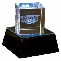Philadelphia Eagles Prismatic Light Up 2&#39;&#39; NFL Lic. Logo Crystal Cube w/... - $462.00 MXN