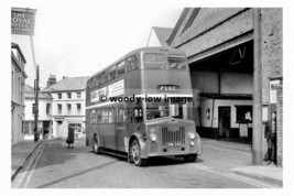 pt7480 - Isle of Man Road Services Bus no 32 at Peel Depot - print 6x4 - £2.19 GBP
