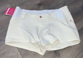 Ingrid &amp; Isabel Maternity 4” Inseam Elastic Insets Size 8 Off-White Shorts - £8.45 GBP