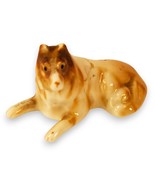 Tiny Vintage Ceramic Collie Figurine, Lying Down Pose Very Good Conditio... - $227.89 MXN
